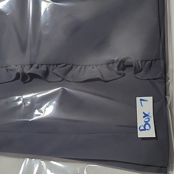 Ann Taylor Loft Skirt Size 8, Grey Ruffle with Liner - Picture 8 of 8